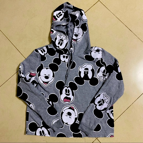 Disney Tops - Disney Mickey Mouse All-Over FACES Jerry Leigh Cropped Hoodie Gray Women’s M